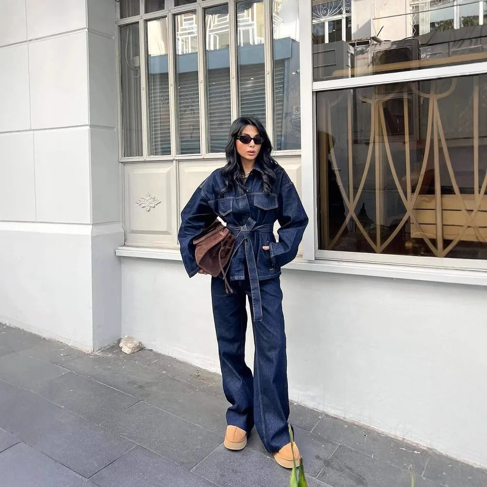 OUDINA Nouvelle Vente Chaude Veste en Jean à Col Revers avec Ceinture Taille et Pantalon Ensemble 2 Pièces pour Femmes Ensemble en Denim Femme