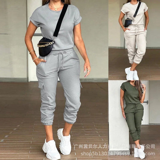 Ensemble de vêtements pour femmes assorti T-shirt à manches courtes col rond couleur unie Pantalon cargo multi-poches Ensemble de vêtements